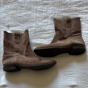 Vince Camuto Western Tan Suede Flat Ankle Boots